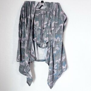 Jaclyn Intimates pajama set shorts hooded cardigan size medium